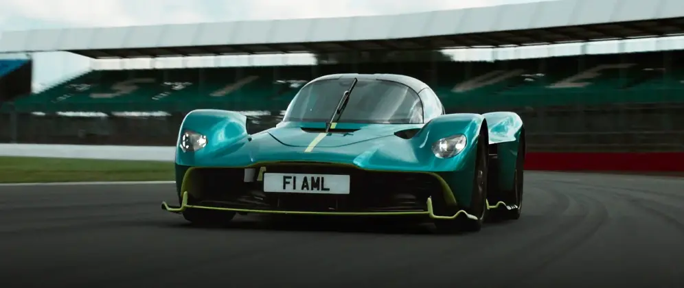 ryan-reynolds-gq-2015-02-4.webp<br />
