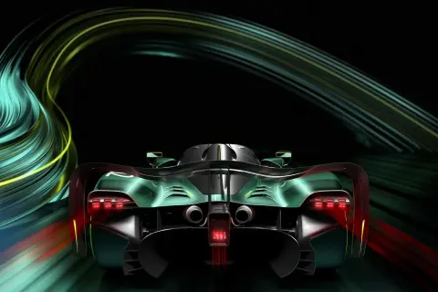 ryan-reynolds-gq-2015-02-6.webp<br />
